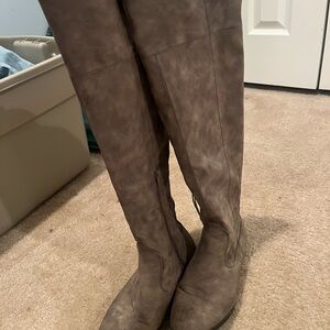 Stylish Over-the-Knee Boots in Taupe